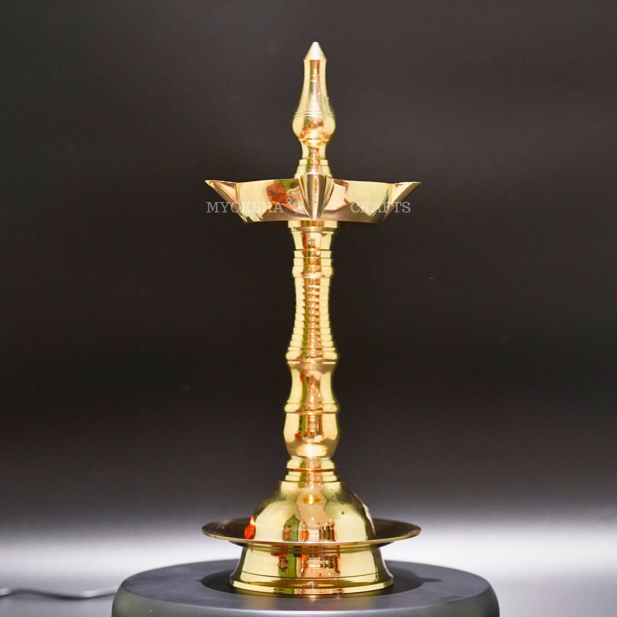 Kerala Brass Deepa 14": Exquisite Tradition Illuminated for Celebrations | Grab2Buy