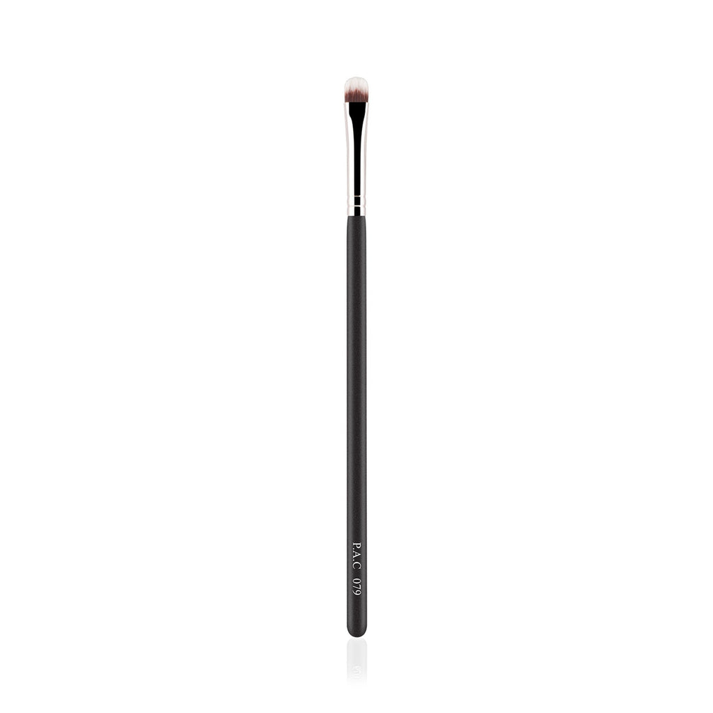 PAC Studio Eyeshadow Brush - 079