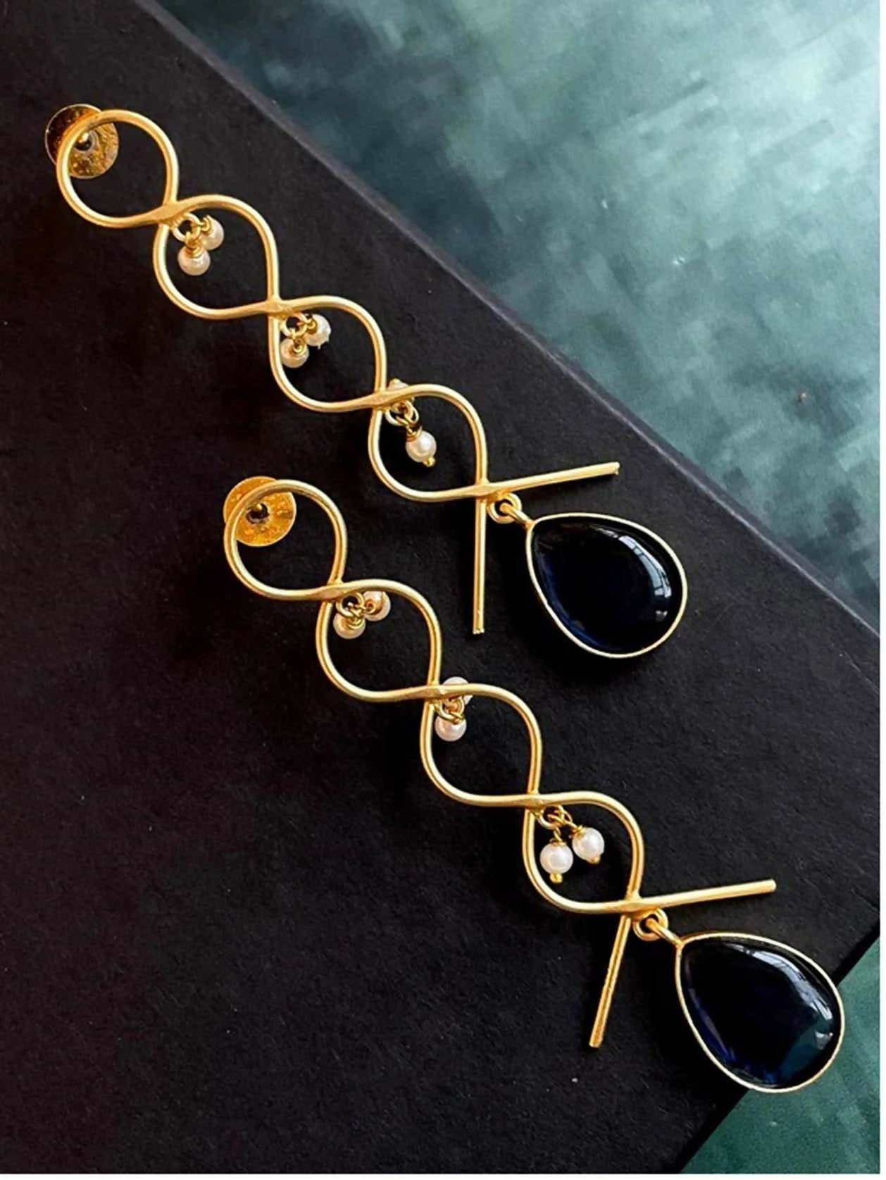 Joban Fashion Monalisa Stone Zigzag Golden Earring | Grab2Buy