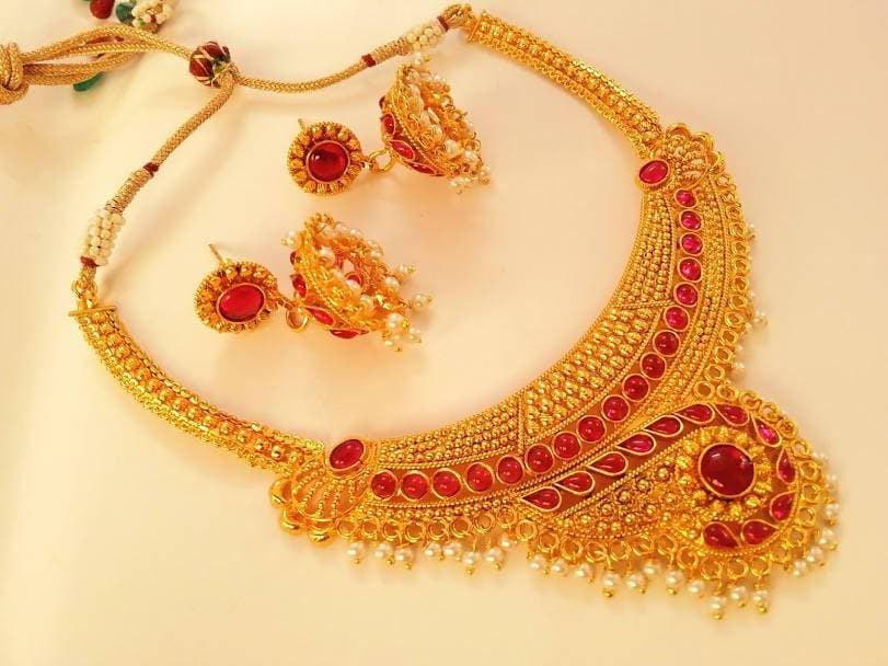 Pink Kemp Necklace Set With White Beads | Grab2Buy