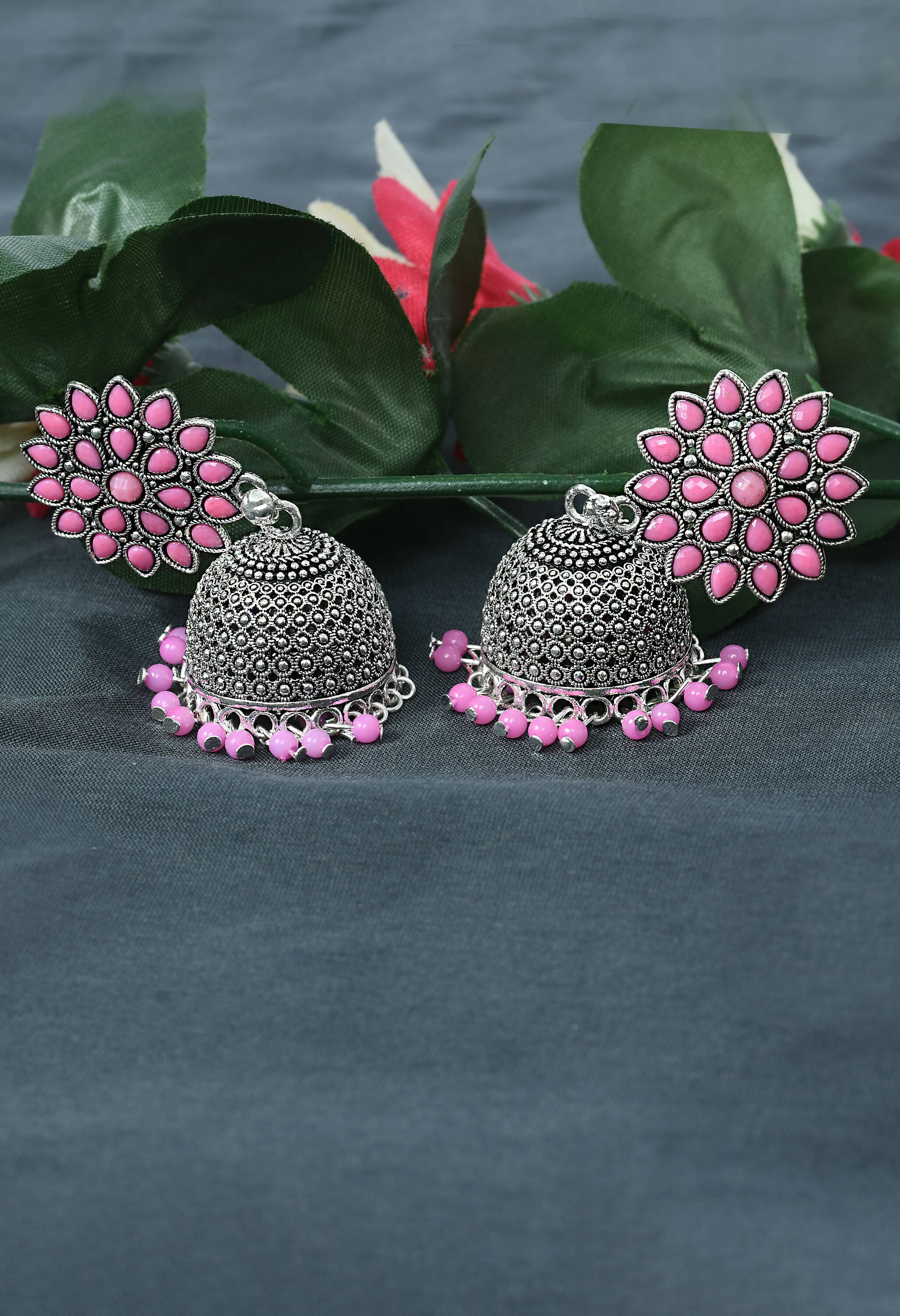 Mominos Fashion Joharkamal Kundan work Jhumka with Baby Pink Beads | Grab2Buy