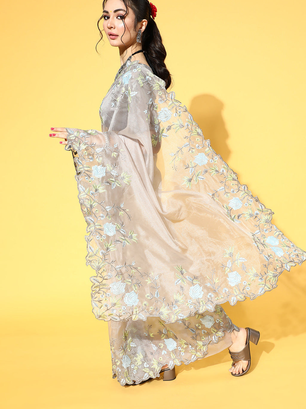Saree Mall Solid Saree For Girls | Grab2Buy