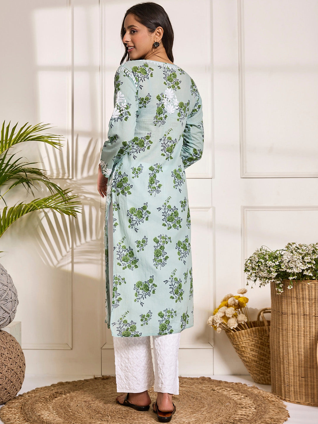 HOUSE OF KARI Floral Embroidered Chikankari Pure Cotton Kurta | Grab2Buy