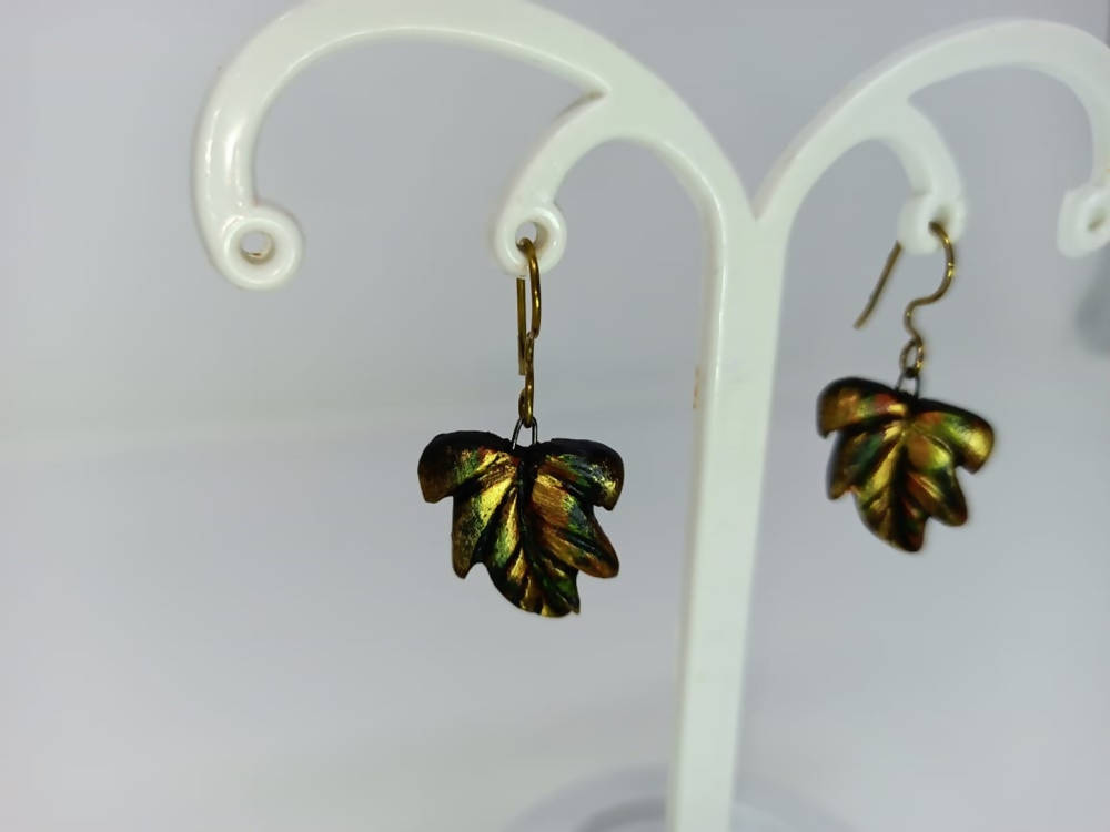 Terracotta Autumn Leaf Green Color Hangings | Grab2Buy
