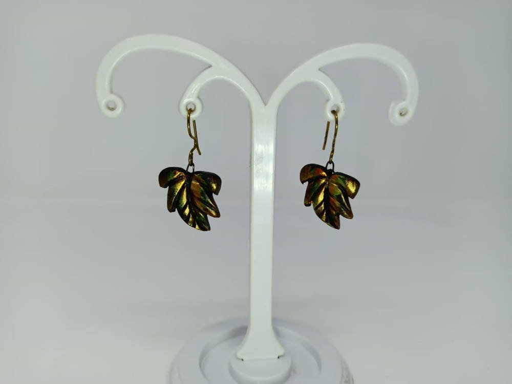 Terracotta Autumn Leaf Green Color Hangings | Grab2Buy