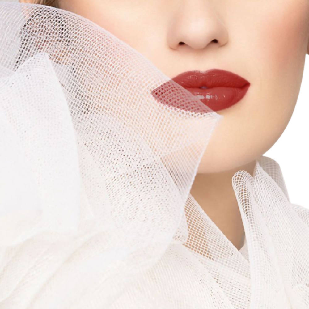 Manish Malhotra Hi-Shine Lipstick - Ruby Runway (4 Gm) | Grab2Buy