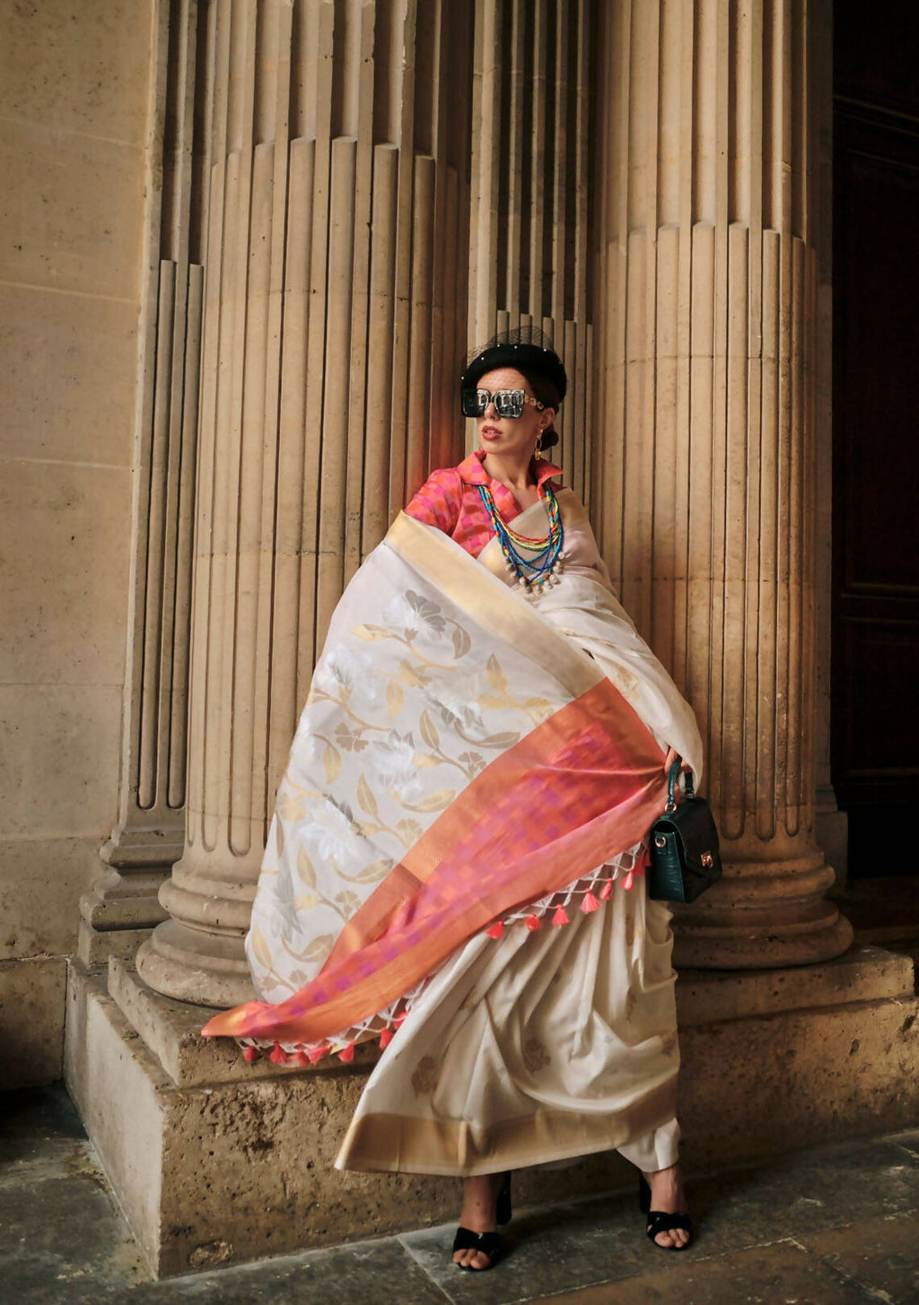 Petunia Flower Whitesoft Handloom Sik Zari & Thread Work, Contrast Pallu Saree - Rajtex Kube Silk | Grab2Buy
