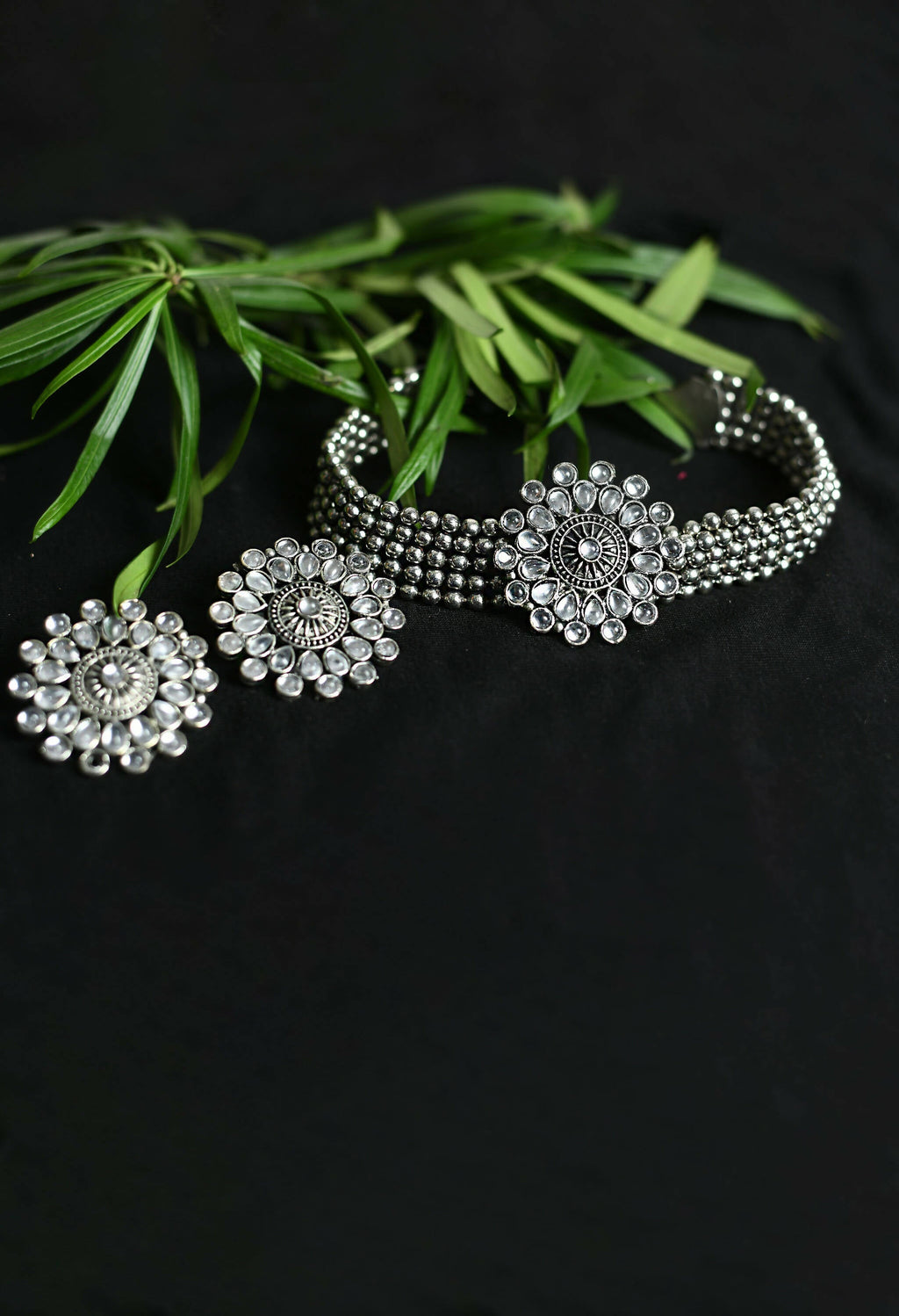 Mominos Fashion Johar Kamal Oxidised Silver-Plated Brass Finish Kundan Choker For Women (Silver) | Grab2Buy