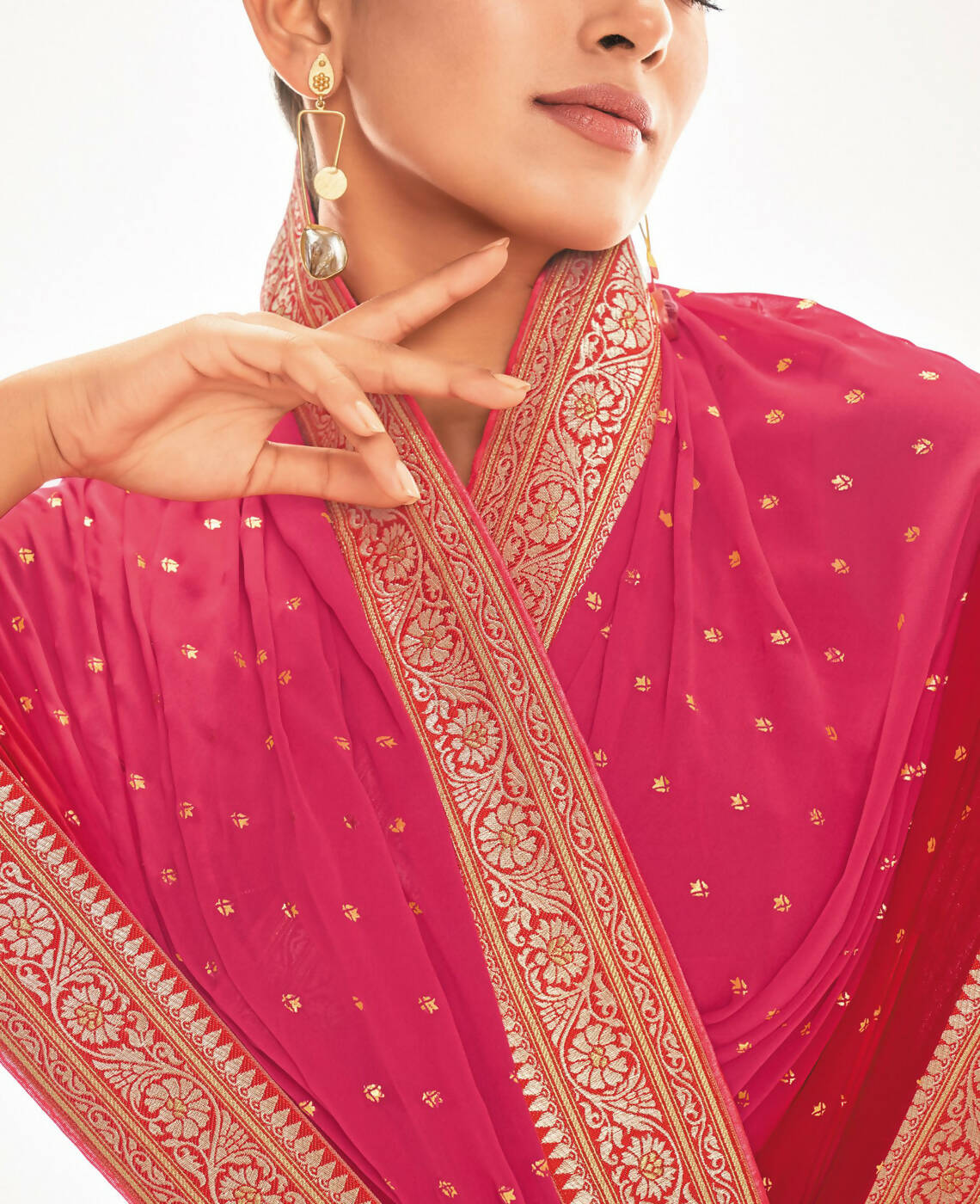 Pink Georgette Foil Printed Saree With Unstitched Blouse Piece - Nitya | Grab2Buy