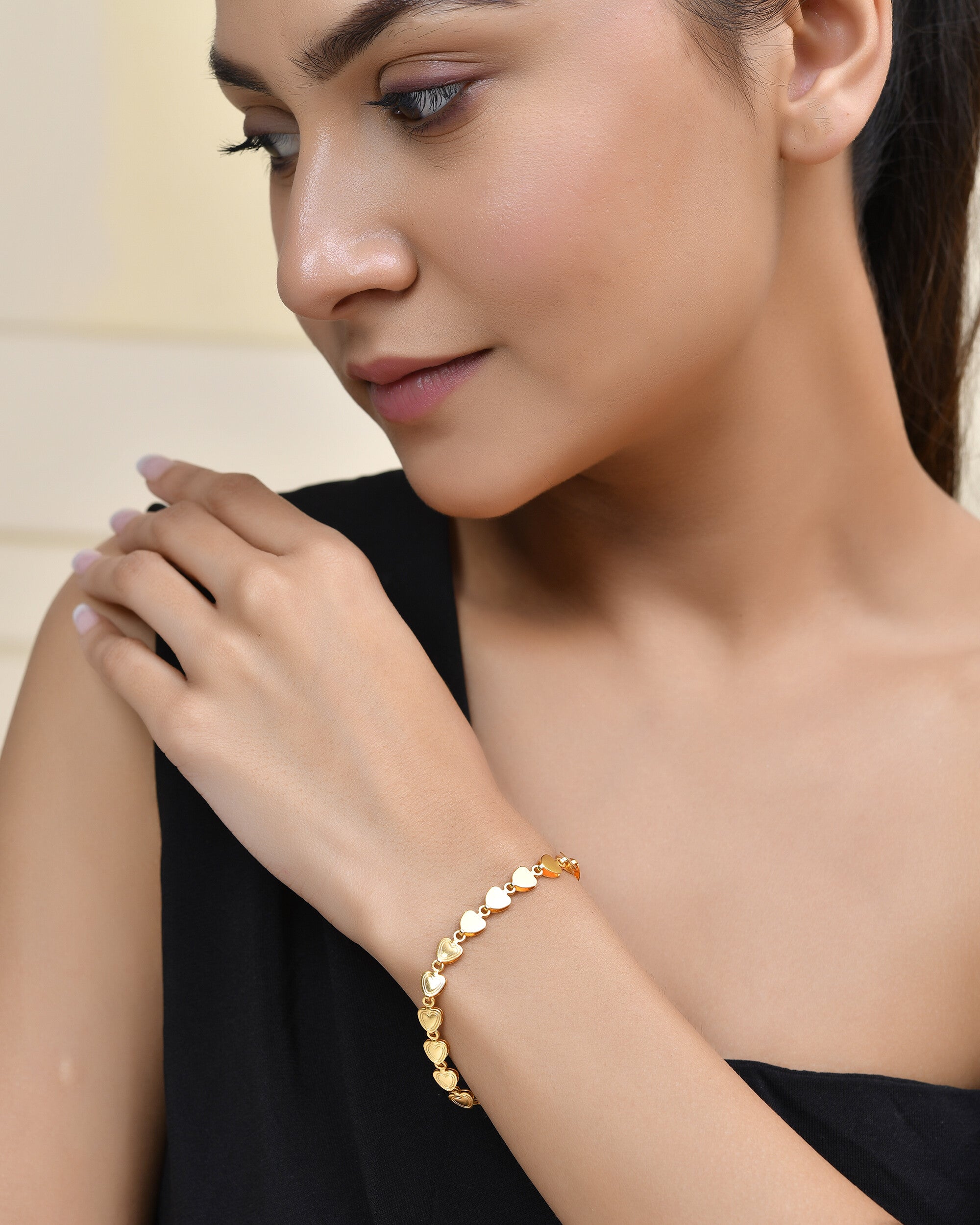 Jewels Nest Elegant Fancy Gold Bracelet with Heart-Shaped Links | Grab2Buy