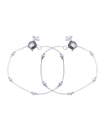 Jewels Nest Set of 2 Traditional Silver-Plated Ball & Chain Anklets