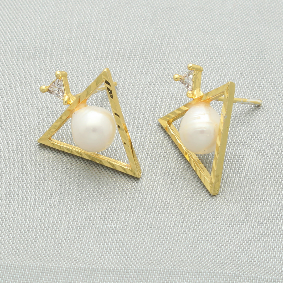 J Pearls Zara Pearl Earrings | Grab2Buy