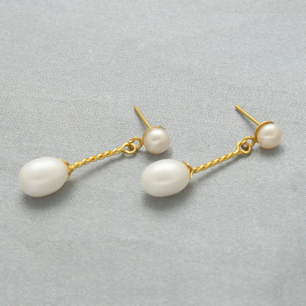 J Pearls Yanis Pearl Earrings | Grab2Buy