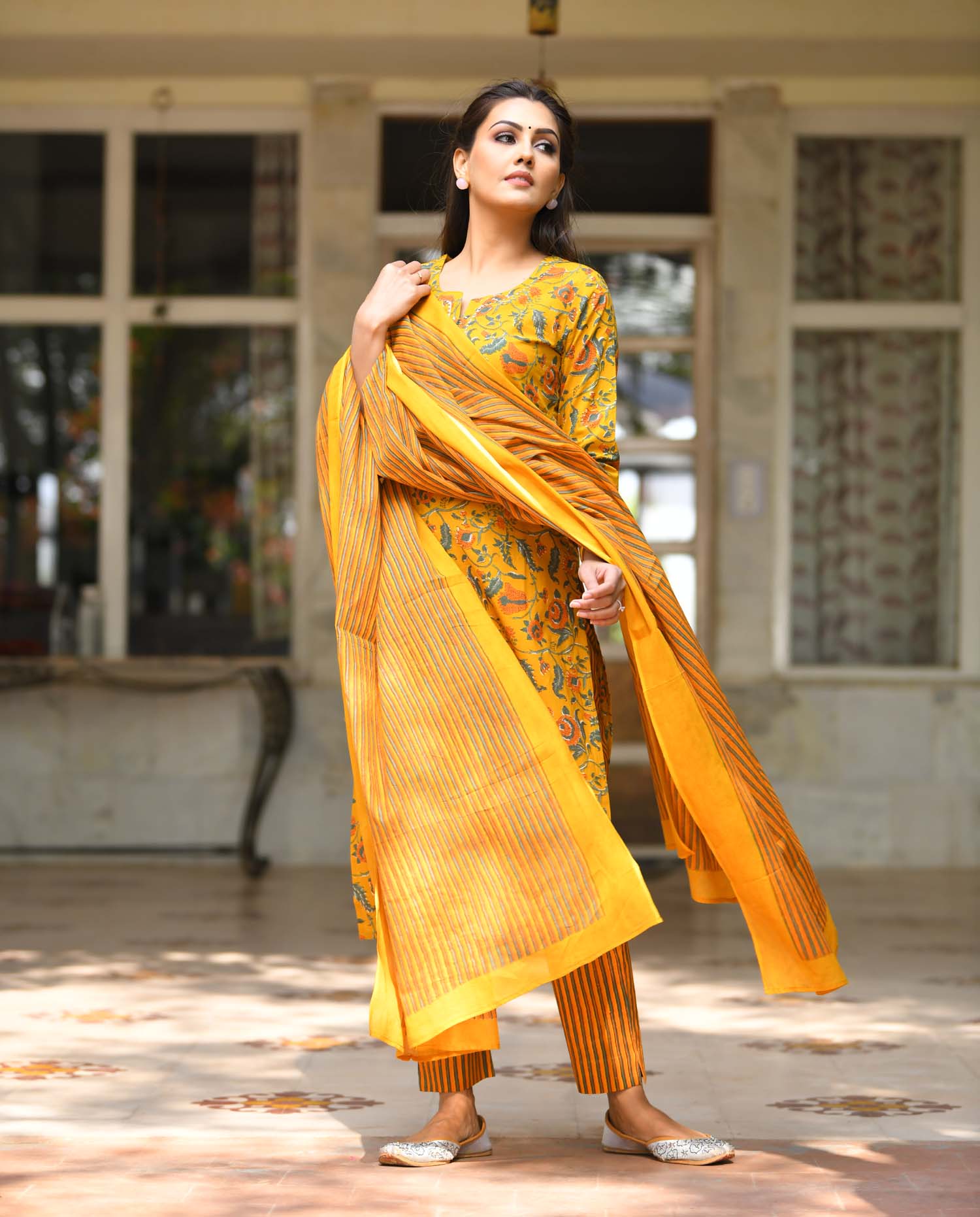 Kaajh Women's Yellow Floral Print Suit Set | Grab2Buy