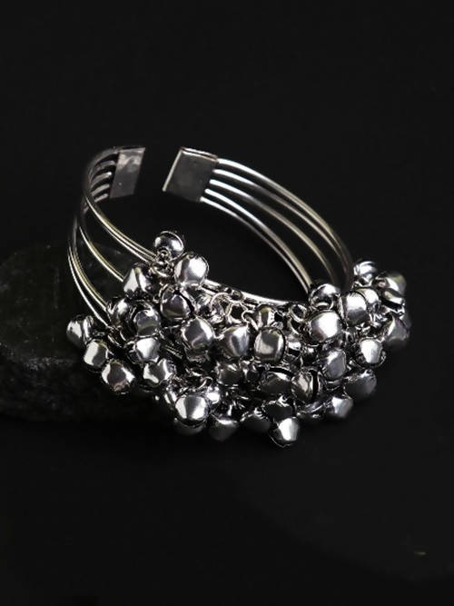 Mominos Fashion Johar Kamal Oxidised Silver Ghungroo Bracelet | Grab2Buy