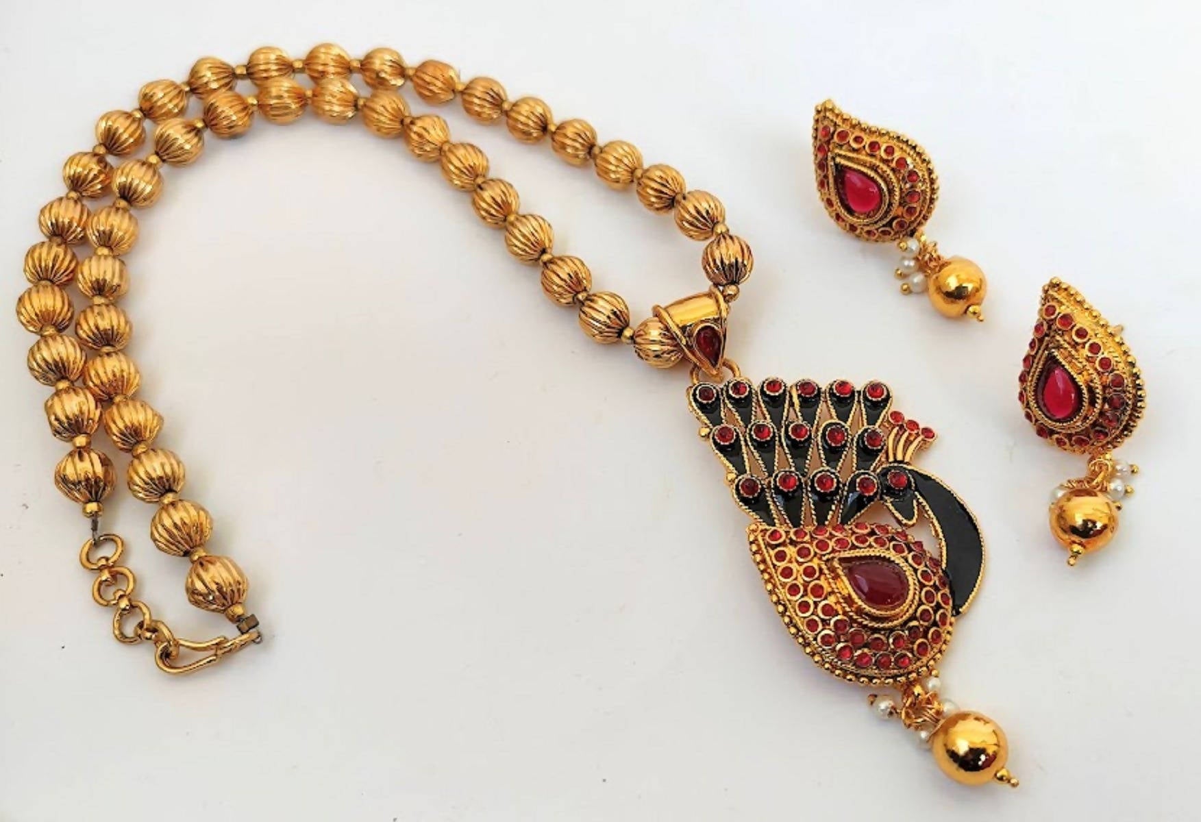 Pink Kemp Peacock Handmade Necklace Set | Grab2Buy
