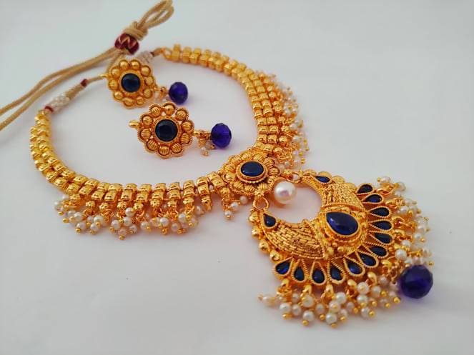 Blue Kemp With Pearls Necklace Set | Grab2Buy