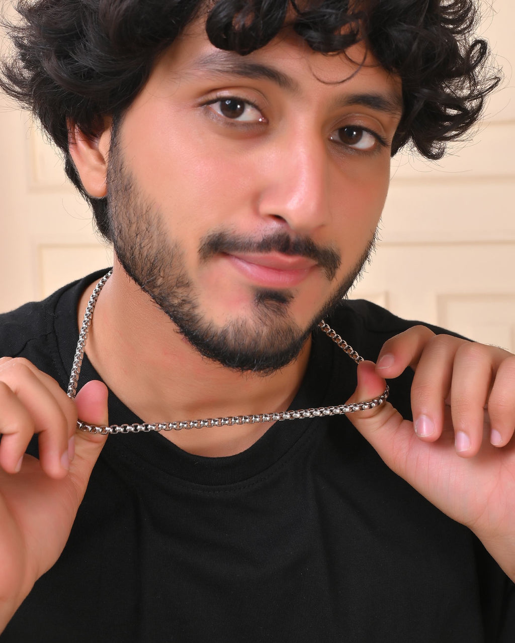 VOJ Men Stainless Steel Silver-Plated Minimal Chain | Grab2Buy