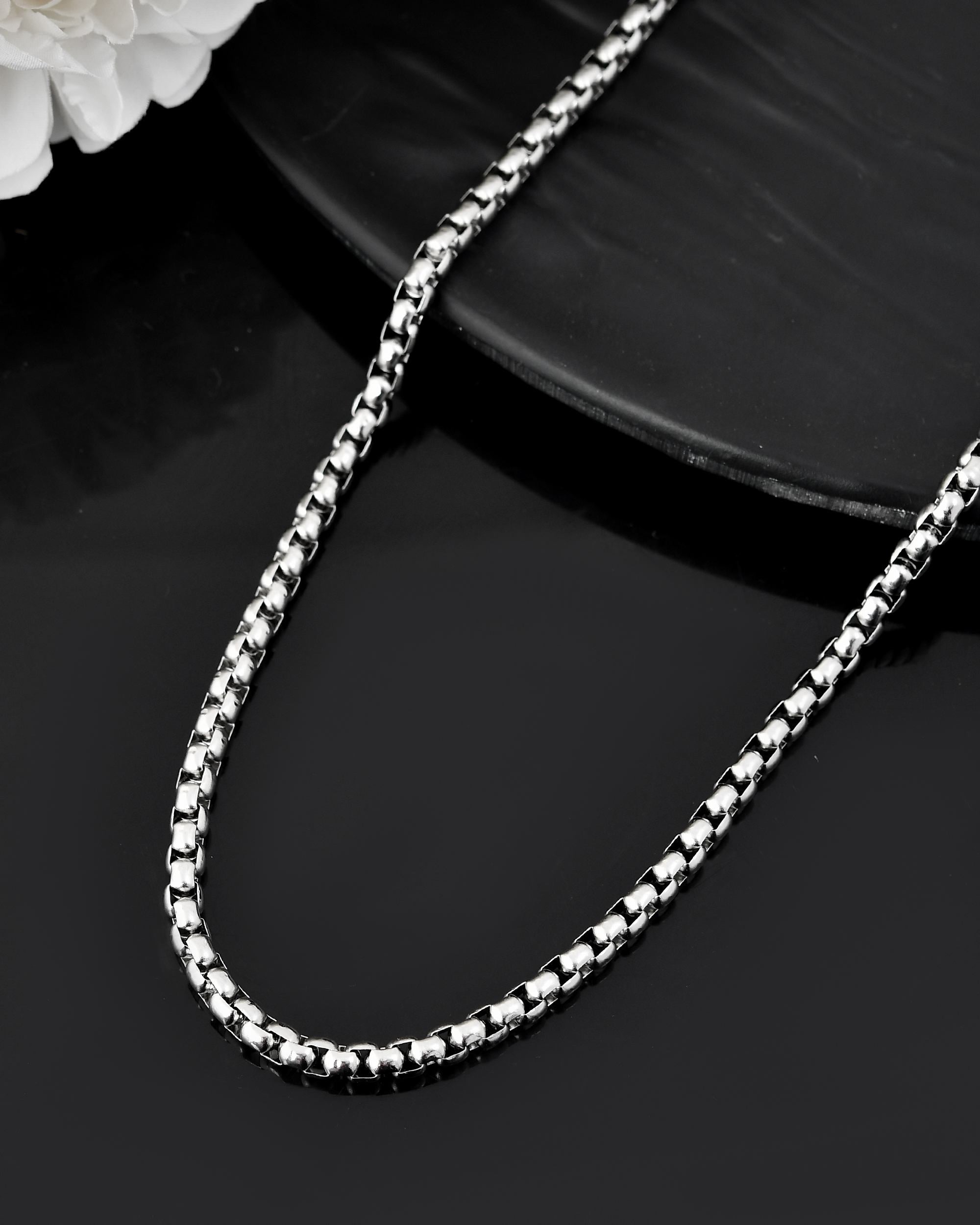 VOJ Men Stainless Steel Silver-Plated Minimal Chain | Grab2Buy