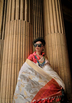 Petunia Flower Whitesoft Handloom Sik Zari & Thread Work, Contrast Pallu Saree - Rajtex Kube Silk | Grab2Buy