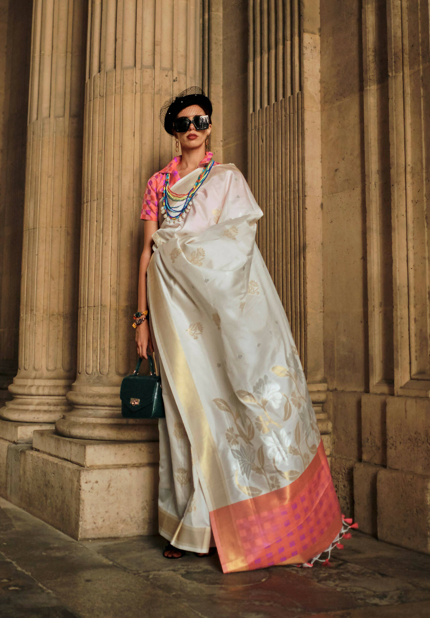 Petunia Flower Whitesoft Handloom Sik Zari & Thread Work, Contrast Pallu Saree - Rajtex Kube Silk | Grab2Buy