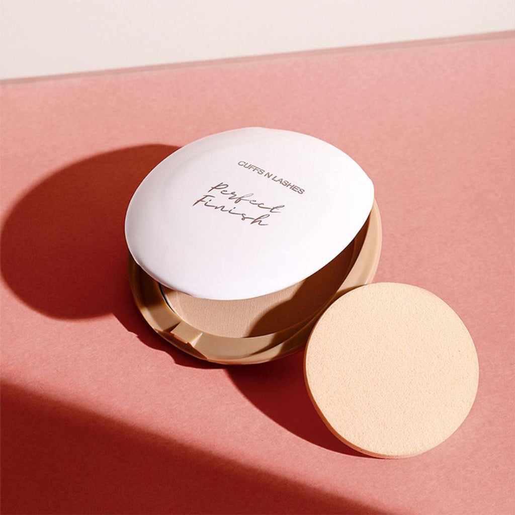 CUFFS N LASHES Perfect Finish Pressed Powder Compact With SPF 15 - 05 Light Medium | Grab2Buy