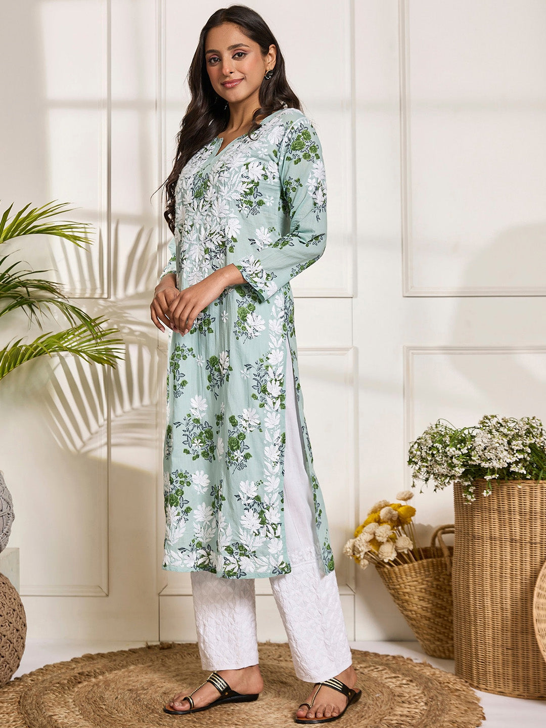 HOUSE OF KARI Floral Embroidered Chikankari Pure Cotton Kurta | Grab2Buy