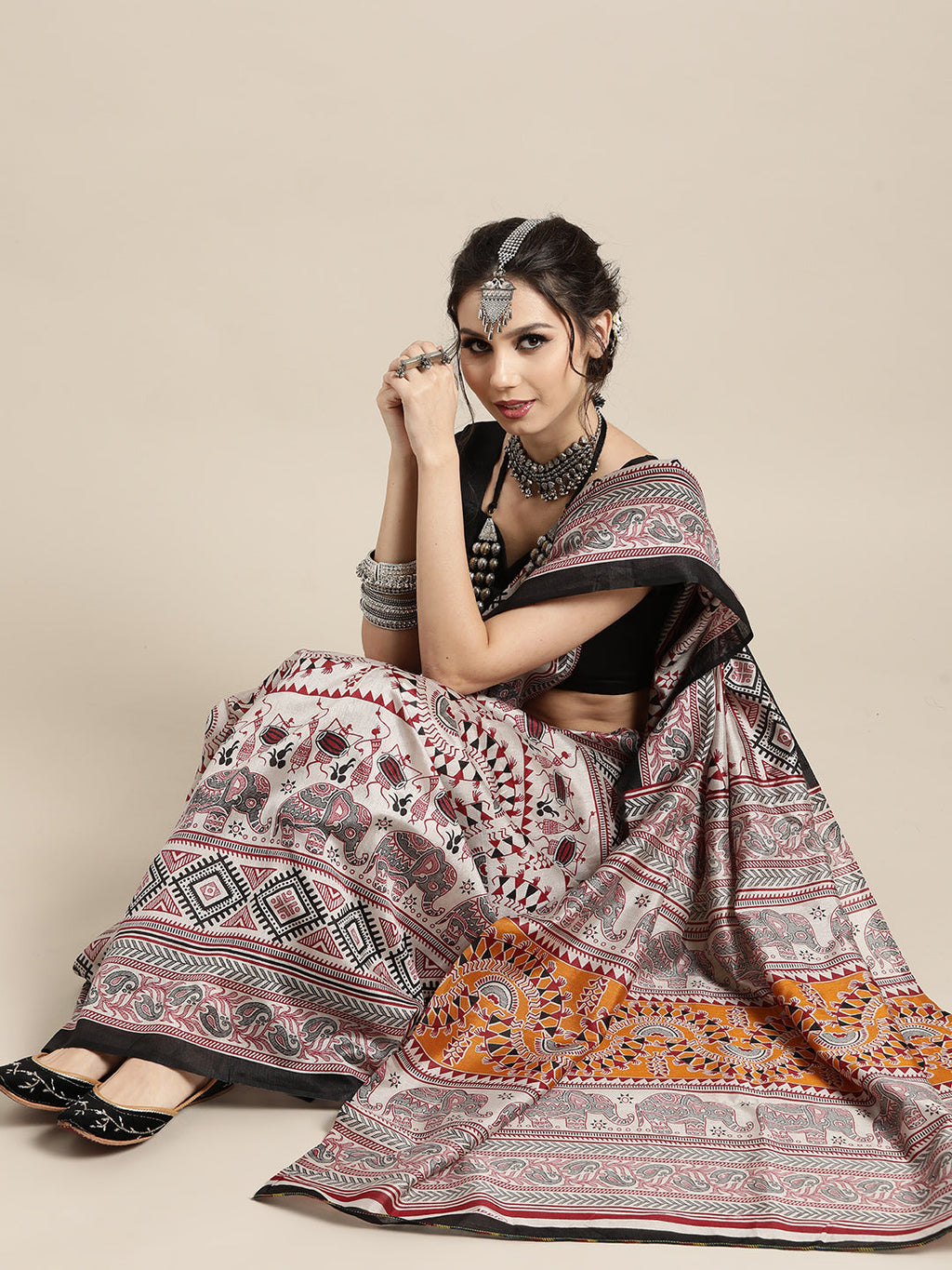 Saree Mall Warli Saree with Sleek border | Grab2Buy