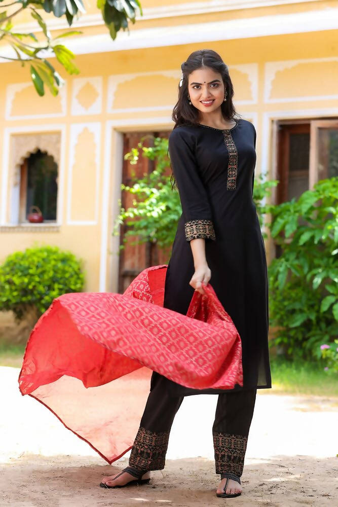 Yufta Women Black & Maroon Thread Work Pure Cotton Kurta with Palazzos & With Dupatta | Grab2Buy