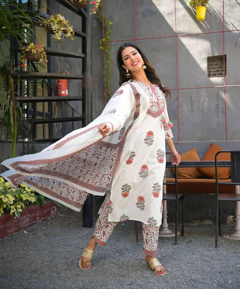 Yufta Women White Floral Printed Regular Pure Cotton Kurta with Trouser & With Dupatta | Grab2Buy