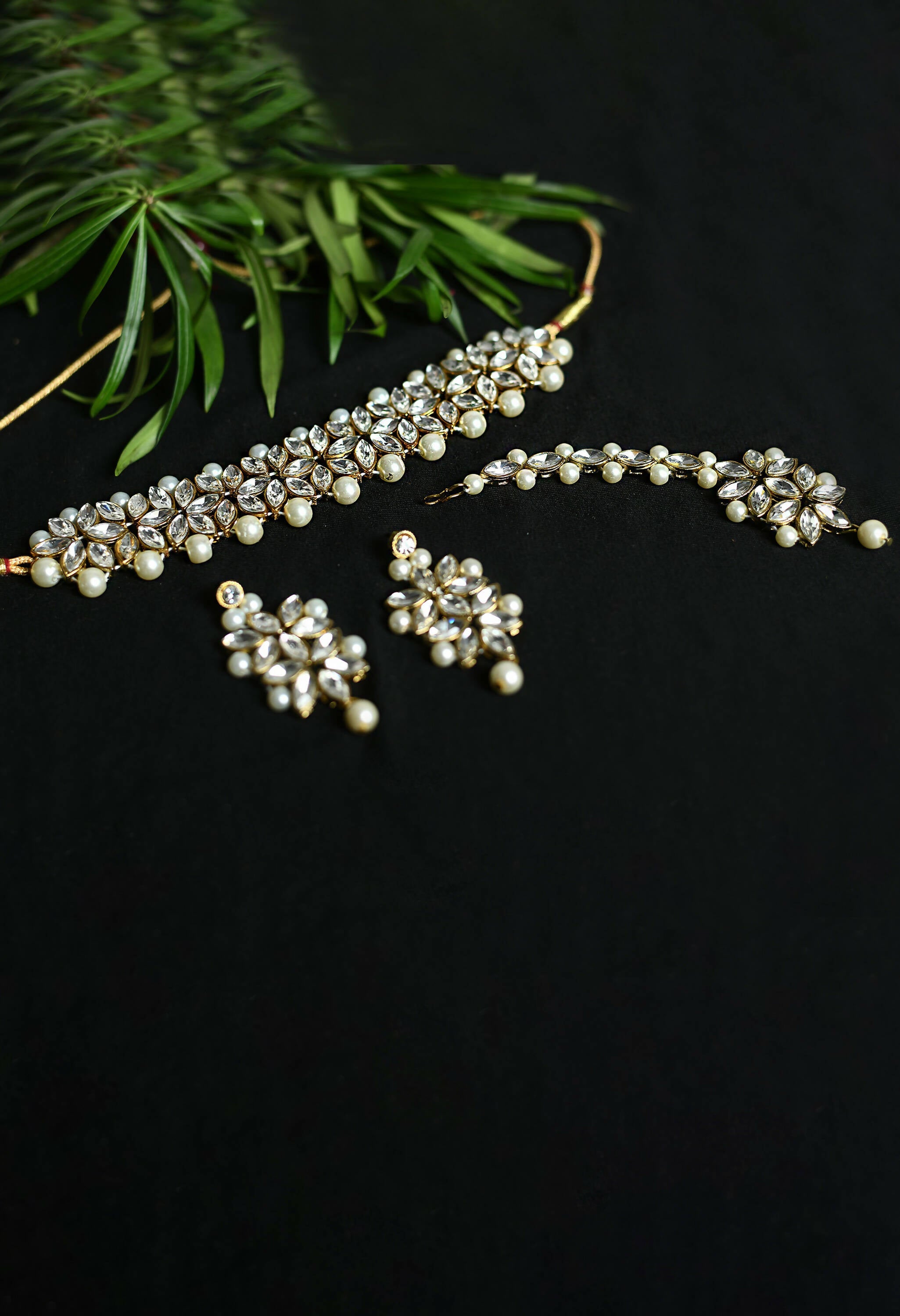 Mominos Fashion Johar Kamal Gold-Polished Brass Finish Kundan/Pearls Choker For Women (White) | Grab2Buy
