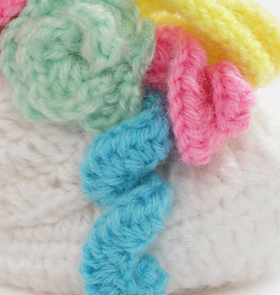 Chutput Kids Woollen Hand Knitted Flower Detailed Booties - White | Grab2Buy