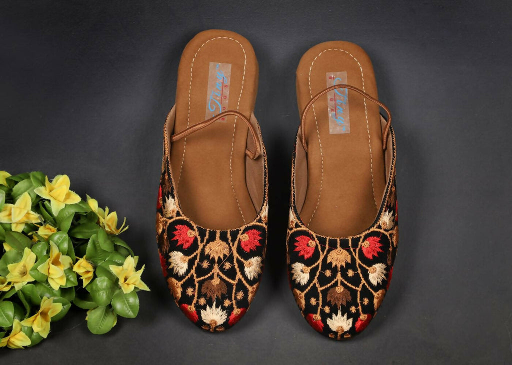 Tiny Bugs Girls Embroidered Strap Ethnic Mojaris - Black | Grab2Buy