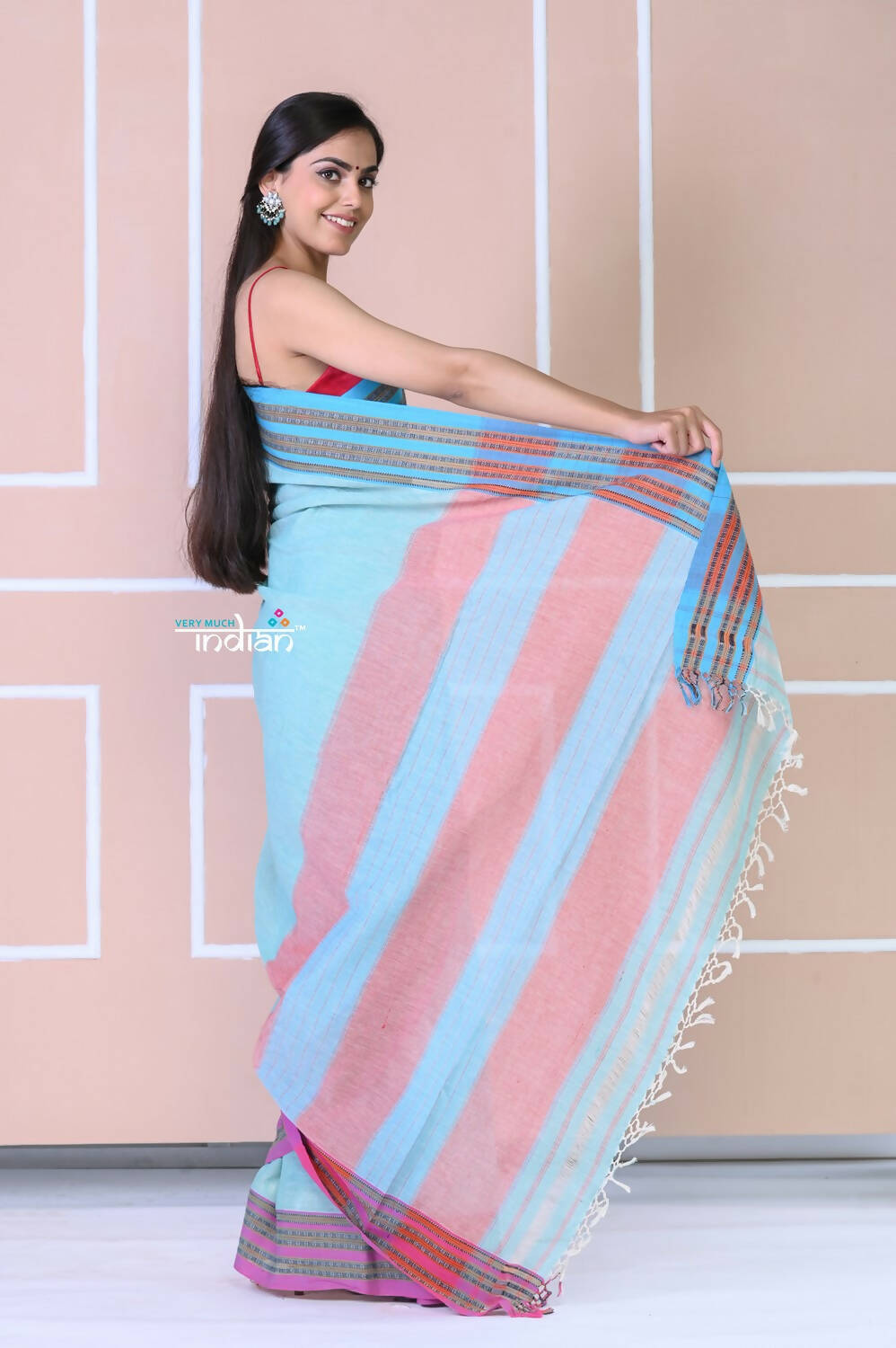 Very Much Indian Traditional Patteda Anchu Ilkal Handloom Saree - Sky Blue | Grab2Buy