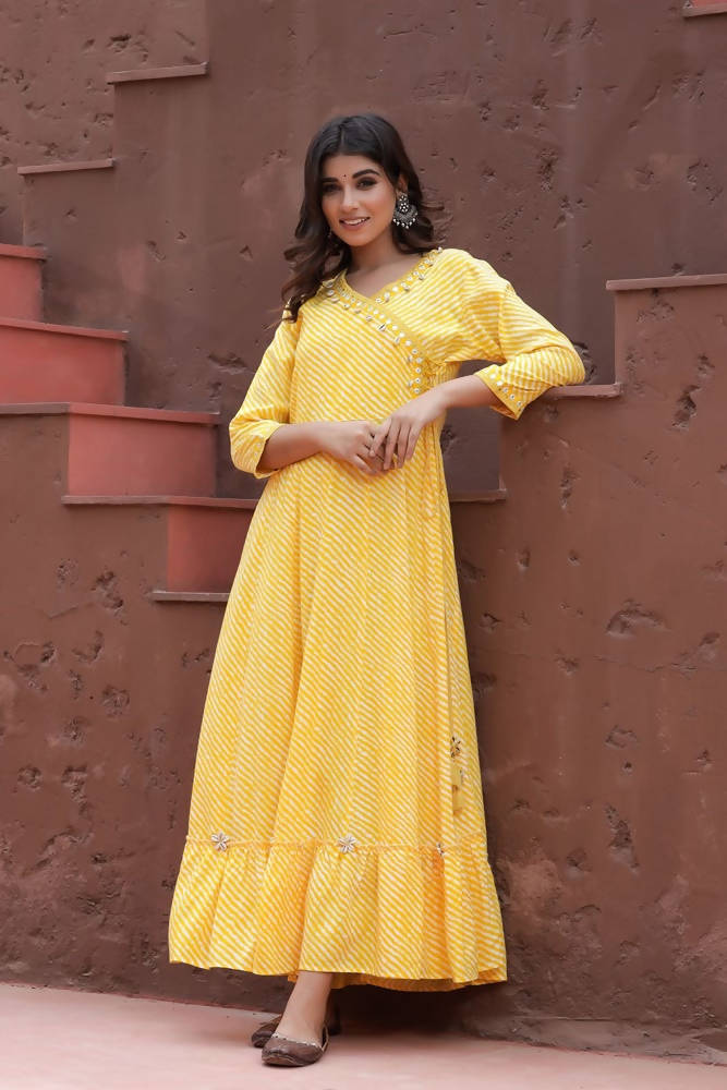 Yufta Women Yellow & White Leheriya Printed Kurta With Coffee Bean Shell Detail | Grab2Buy