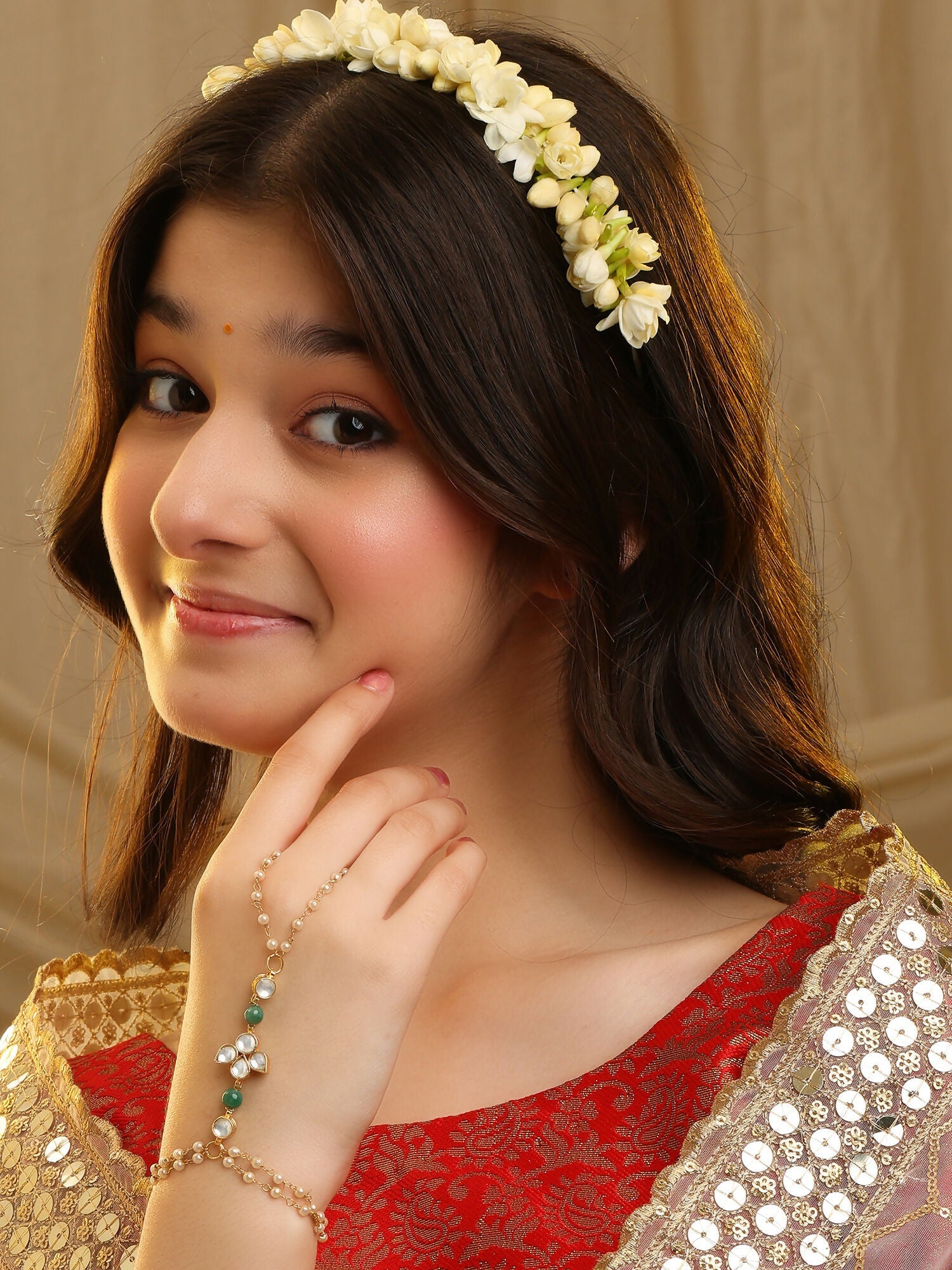 Ruby Raang Noor Haath Phool | Grab2Buy
