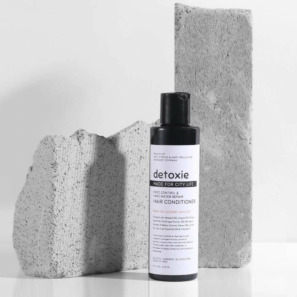 Detoxie Frizz Control & Hard Water Repair Hair Conditioner | Grab2Buy
